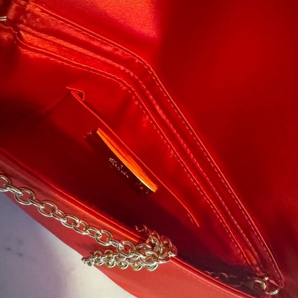 Elegant Red Satin Rose Clutch - Picture 4 of 4